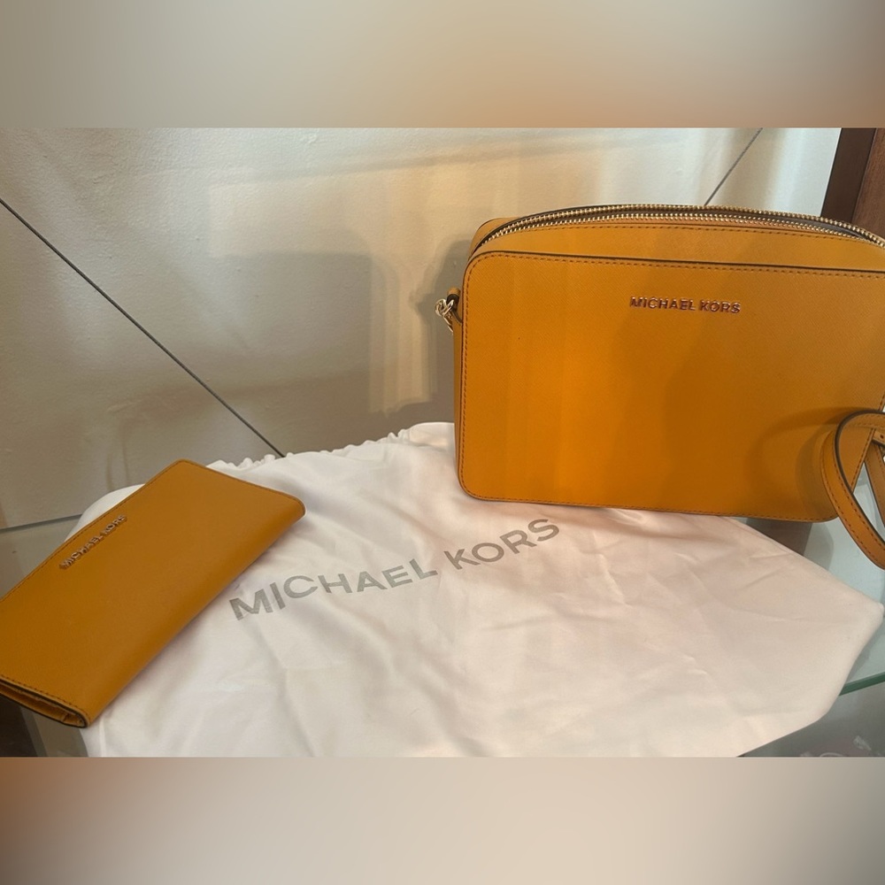 Like New Michael Kors Mustard Yellow Crossbody Bag with Matching Wallet